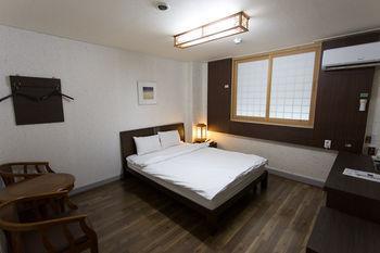 Benikea Jeonju Hansung Tourist Hotel Екстериор снимка